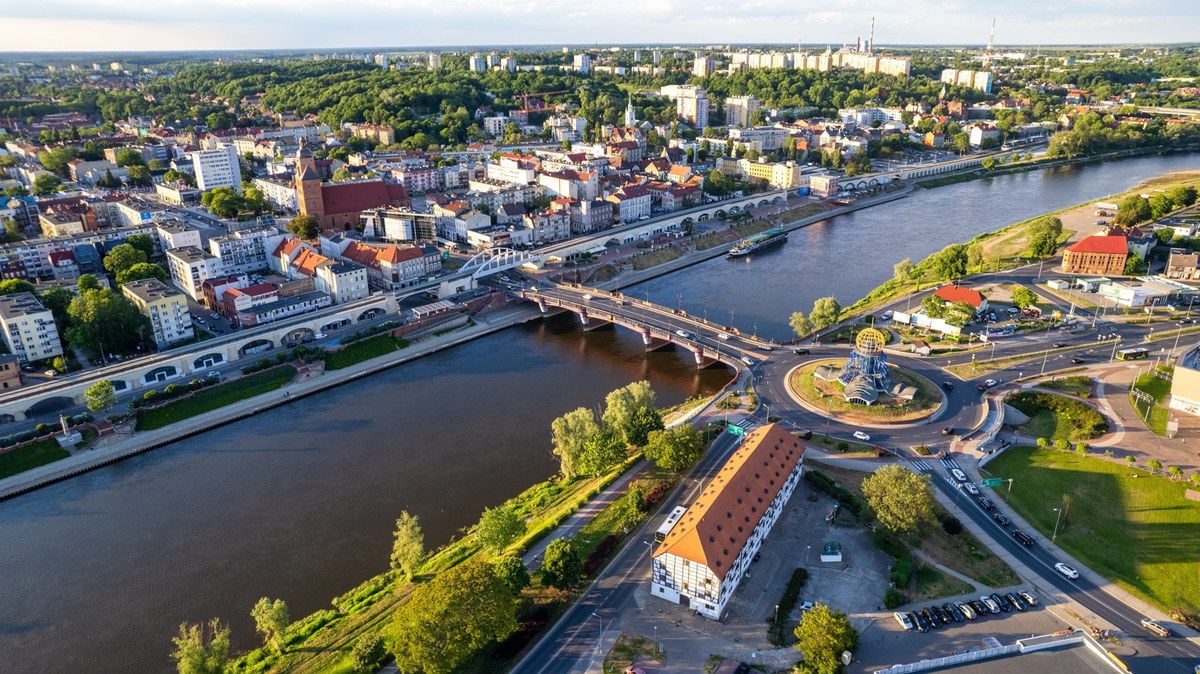 Jeszcze tylko dziś mieszkańcy Gorzowa Wielkopolskiego mogą oddać głos w konsultacjach dotyczących zmiany nazwy miasta. Chodzi o to, czy określenie  "Wielkopolski" zniknie z map oraz tablic informacyjnych.