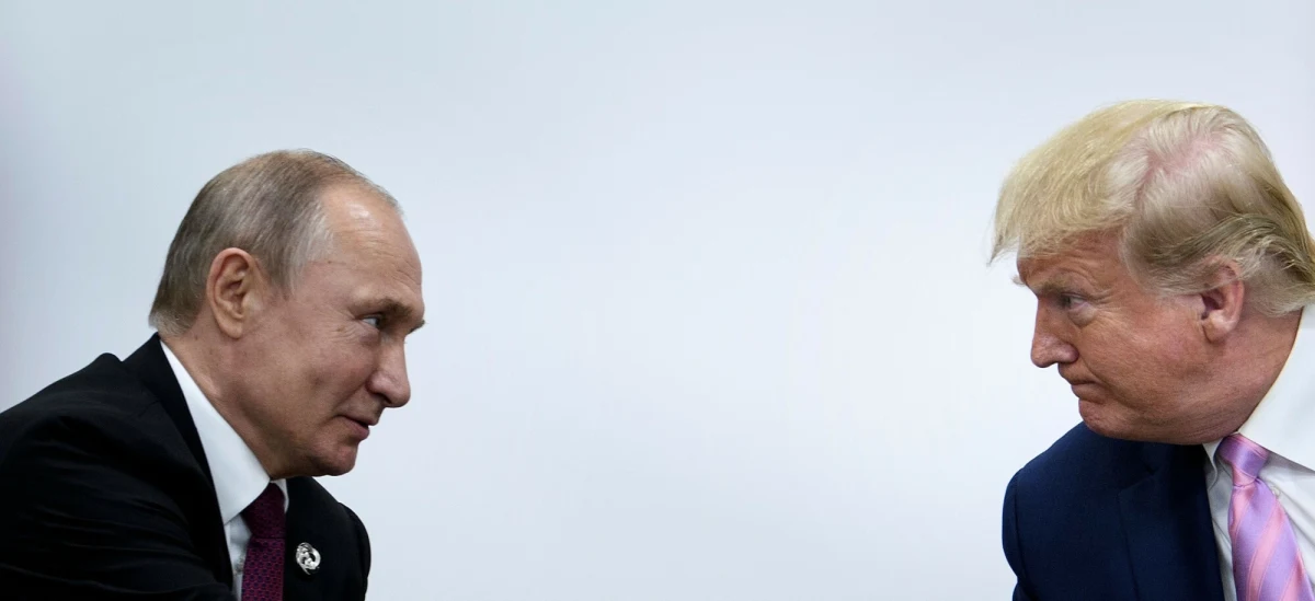 Trump zwykł opowiadać, że jest w stanie dokonywać rzeczy trudnych bardzo szybko. "Zakończę wojnę w Ukrainie w jeden dzień" - mówił niejednokrotnie. Nie inaczej było także, gdy kandydat republikanów wypowiadał się na temat obywateli amerykańskich przetrzymywanych w rosyjskich więzieniach. Czwartkowa wymiana w Ankarze pokazała, że administracja Joe Bidena również potrafi być skuteczna. A jedną decyzją Władimir Putin nieoczekiwanie wytrącił Donaldowi Trumpowi istotny argument.