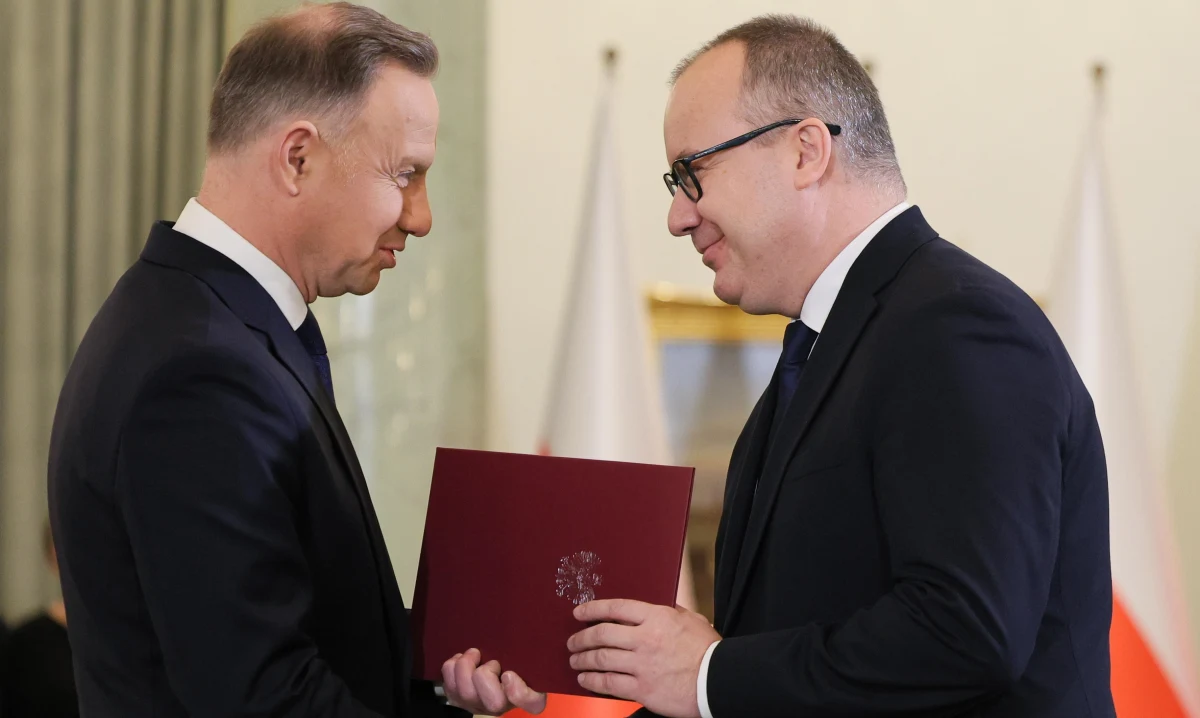 "Prezydent (Andrzej Duda - przyp. red.) nie chce odbudowania konstytucyjnych ram KRS" - stwierdził minister sprawiedliwości Adam Bodnar. Zdaniem szefa resortu, Duda "zdecydował się przeszkodzić w przywróceniu niezależności wymiaru sprawiedliwości". Chodzi o ustawę o Krajowej Radzie Sądownictwa. Prezydent w trybie kontroli prewencyjnej skierował do Trybunału Konstytucyjnego nowelizację tej ustawy.