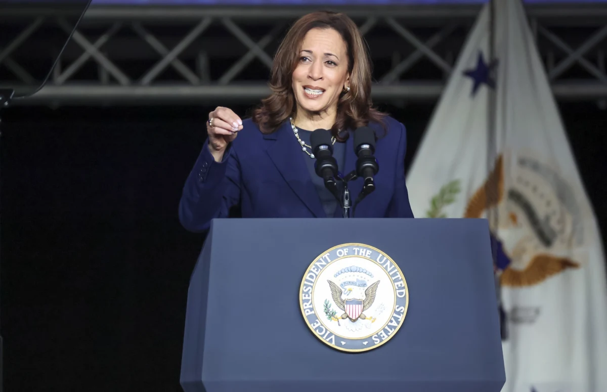 Wiceprezydent USA Kamala Harris zaprosiła do swej kampanii wyborczej przed listopadowymi wyborami prezydenckimi troje czołowych doradców dwóch zwycięskich kampanii Baracka Obamy. Taką informację przekazał Reuters, powołując się na swoje źródła.