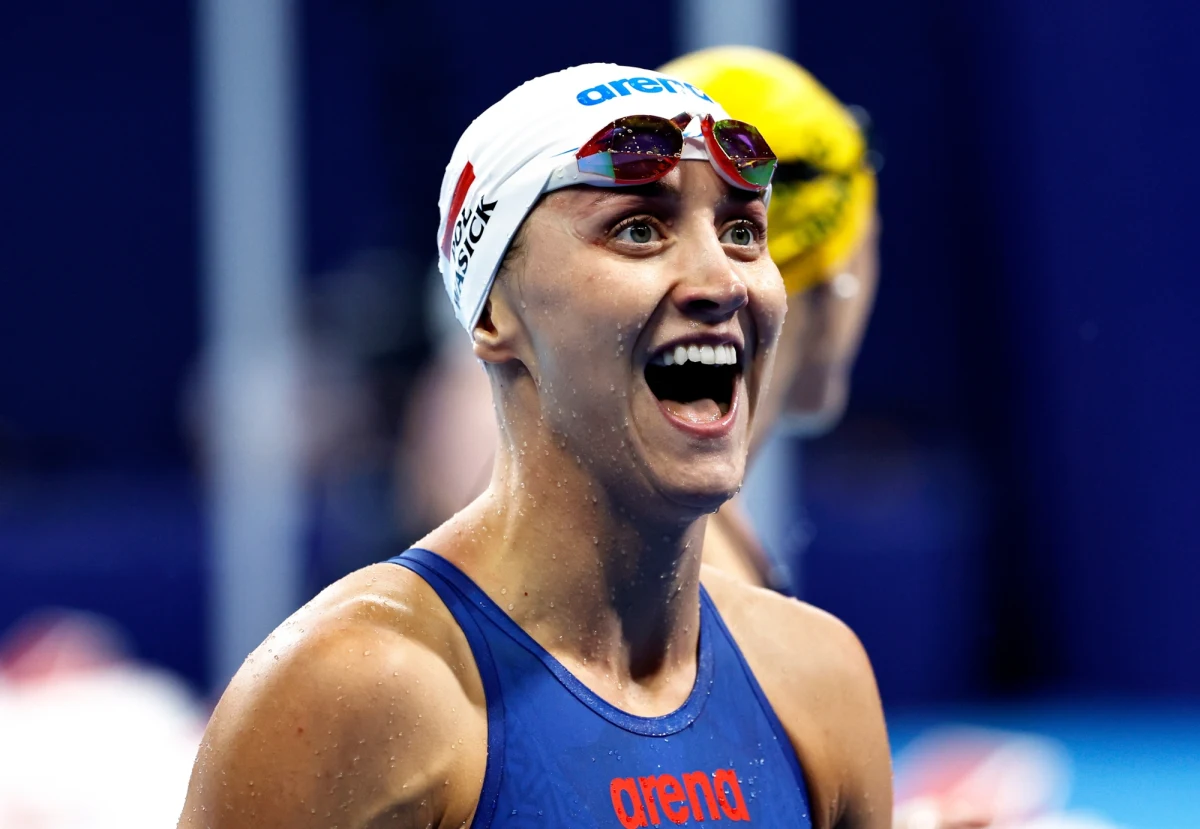 Katarzyna Wasick z trzecim czasem (24,23 s) awansowała do niedzielnego finału olimpijskiej rywalizacji w Paryżu na 50 m stylem dowolnym w pływaniu. Najszybsza na tym etapie była Szwedka Sarah Sjoestroem, która wynikiem 23,66 ustanowiła rekord olimpijski.