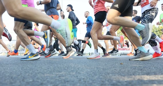 71-letni mężczyzna zasłabł w trakcie 30. Biegu św. Dominika na 5 km w Gdańsku. Mimo natychmiastowej akcji ratunkowej mężczyzna zmarł w szpitalu.