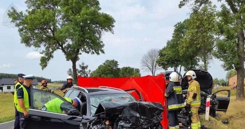  Zjechał na przeciwległy pas. Dramatyczny wypadek w Łódzkiem