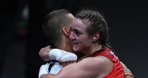 Julia Szeremeta awansowała do półfinału bokserskiej kat. 57 kg. Zapewniła sobie tym samym co najmniej brązowy medal igrzysk w Paryżu. Do półfinału w bokserskiej kat. 75 kg nie zdołała awansować Elżbieta Wójcik.