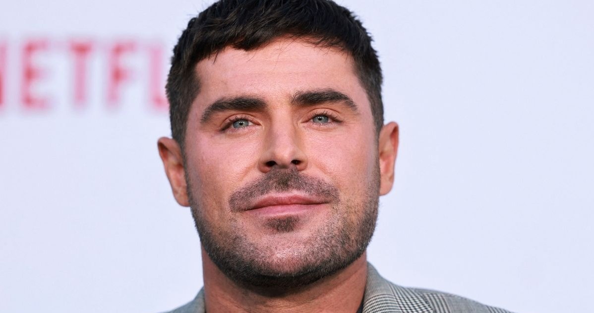 Efron, który, niewątpliwie, należy, grona, najpopularniejszych, aktorów, Hollywood, pewnego, czasu, przebywa, Europie, Niestety, Zac Efron trafił do szpitala. Gdy tylko go zauważyli, ruszyli z pomocą