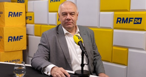 "Będziemy musieli sobie poradzić z odebraniem subwencji, na razie jeszcze się nie zrzucamy. Akceptuję pomysł, by w sytuacji trudnej zachować się solidarnie, jak trzeba będzie zacisnąć pasa, to trzeba będzie. To nie jest jeszcze przesądzone, że nie dostaniemy subwencji"-mówił w Porannej rozmowie w RMF FM Jacek Sasin pytany o to czy posłowie PiS z niepokojem czekają na koniec wakacji i decyzję PKW w sprawie subwencji dla partii. Marek Tejchman dopytywał też swojego gościa o kandydata PiS na prezydenta oraz o tarcia w małopolskich strukturach partii.
