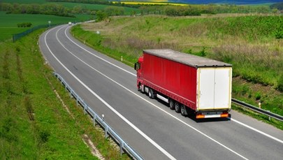 Nowe odcinki dróg będą płatne. Branża transportowa zaniepokojona