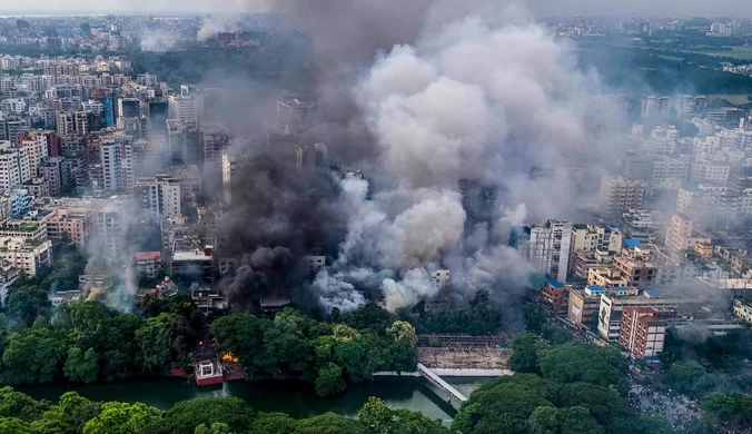 Chaos w Bangladeszu po ucieczce premier. Wojsko przejmuje władzę