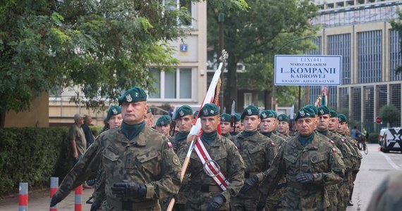 350 osób wyruszyło we wtorek z Oleandrów w Krakowie w 59. Marszu Szlakiem I Kompanii Kadrowej. „Wymarsz z Oleandrów 110 lat temu, to moment, który na zawsze zapisał się w annałach naszej niepodległości” - wskazał szef Urzędu do Spraw Kombatantów i Osób Represjonowanych, Lech Parell.