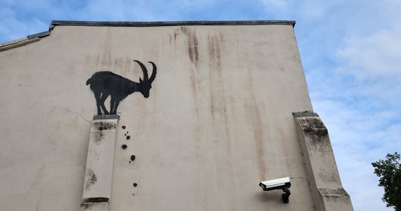 W Londynie pojawiło się nowe dzieło sztuki autorstwa Banksy'ego. Widać na niej kozę stojącą nad przepaścią. 