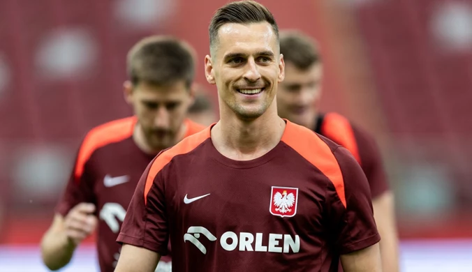 Milik na wylocie z klubu. Zaskakujący kierunek, może zagrać z Legią