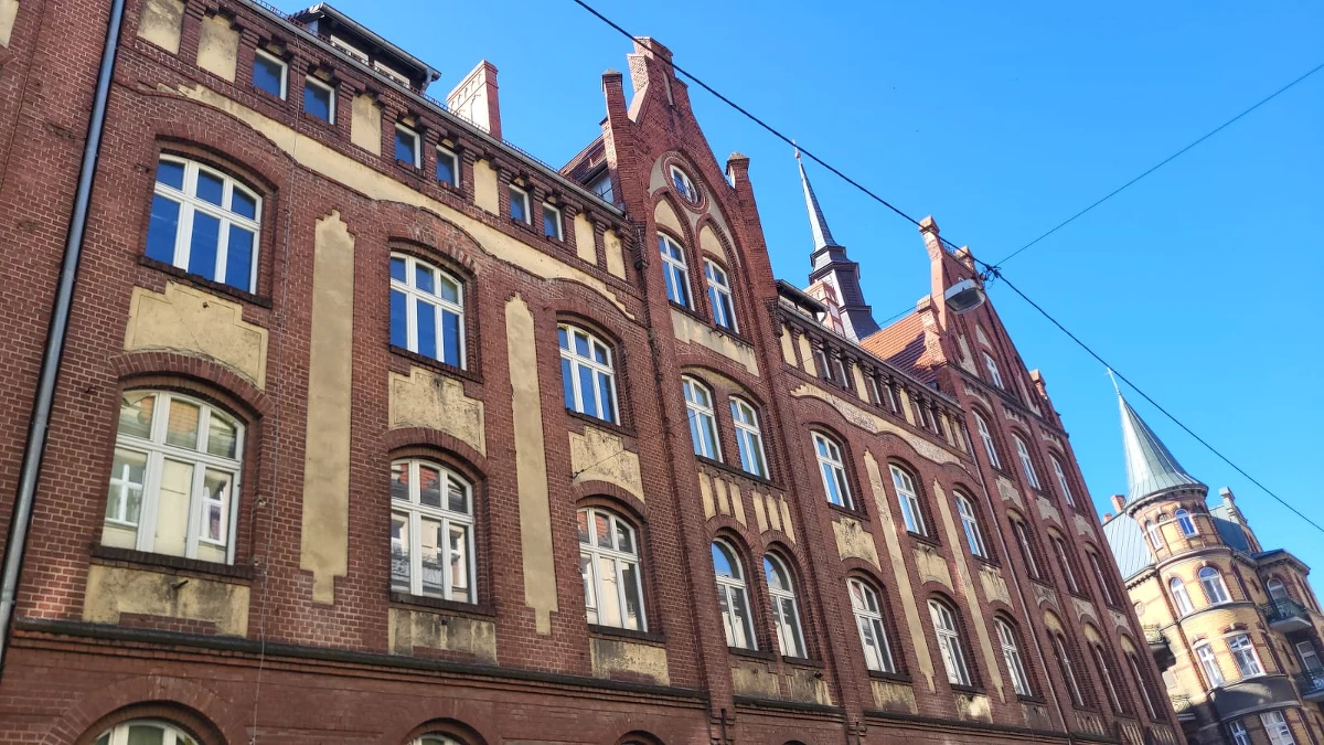 Zamiast starego, nieużywanego szpitala, nowe miejsce pomocy dla osób w kryzysie bezdomności. Siostry Elżbietanki z Poznania chcą przekształcić nieczynny od lat budynek w centrum miasta.