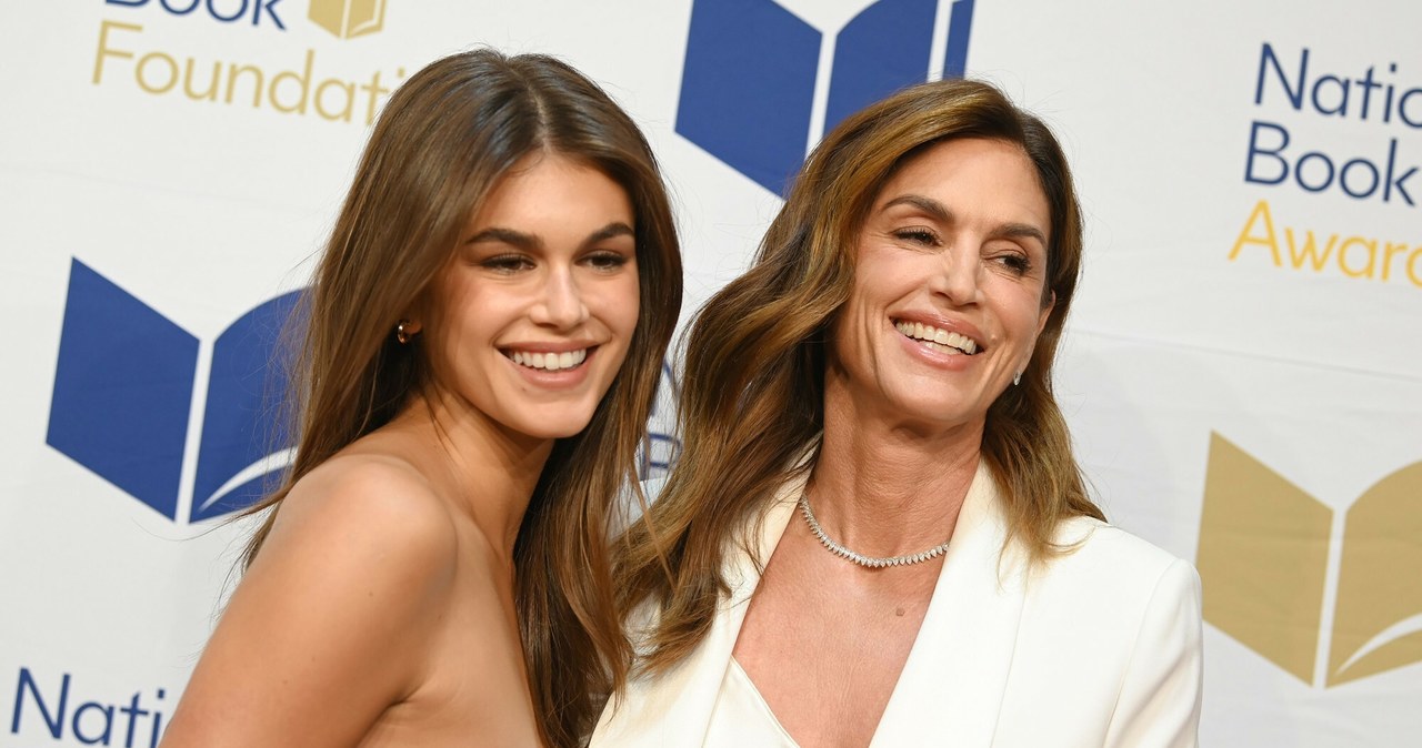  Cindy Crawford i Kaia Gerber w sukienkach idealnych na wesele. Ale zgranie