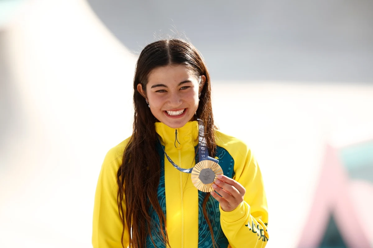 14-latka najlepsza na świecie! Reprezentantka Australii w jeździe na deskorolce Arisa Trew zdobyła w Paryżu złoty medal w rywalizacji olimpijskiej w konkurencji park. 