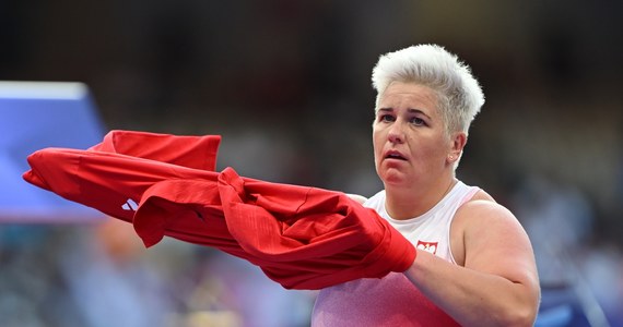 Anita Włodarczyk na trzech ostatnich igrzyskach olimpijskich zdobywała złote medale w rzucie młotem. W Paryżu musi zadowolić się czwartym miejscem. Do trzeciej, Chinki Jie Zhao, zabrakło jej czterech centymetrów. Triumfowała Kanadyjka Camryn Rogers, a druga była Amerykanka Annette Nneka Echikunwoke.