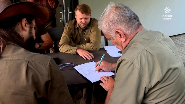 Najsłynniejszy polski leśniczy Kazimierz Nóżka przeszedł na emeryturę. Teraz leśnictwu Polanki szefuje młody następca - Paweł Kozicki. O tym co Kazimierz Nóżka będzie robił w wolnym czasie i czy wciąż będzie przekazywał relacje z bieszczadzkiego lasu opowie Marcin Szumowski.