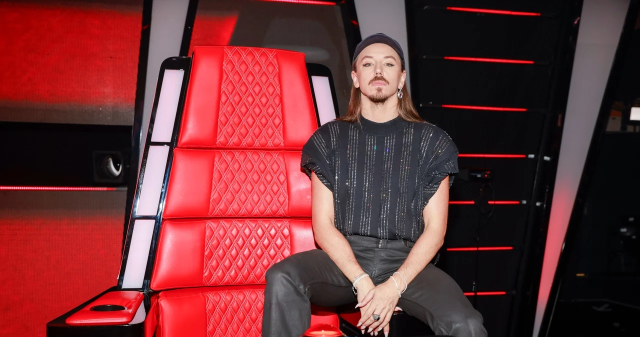  Na głowę trenera The Voice of Poland nieustannie lecą gromy. Michał Szpak odpowiada