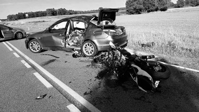 Zginął młody policjant motocyklista. Wjechało w niego bmw