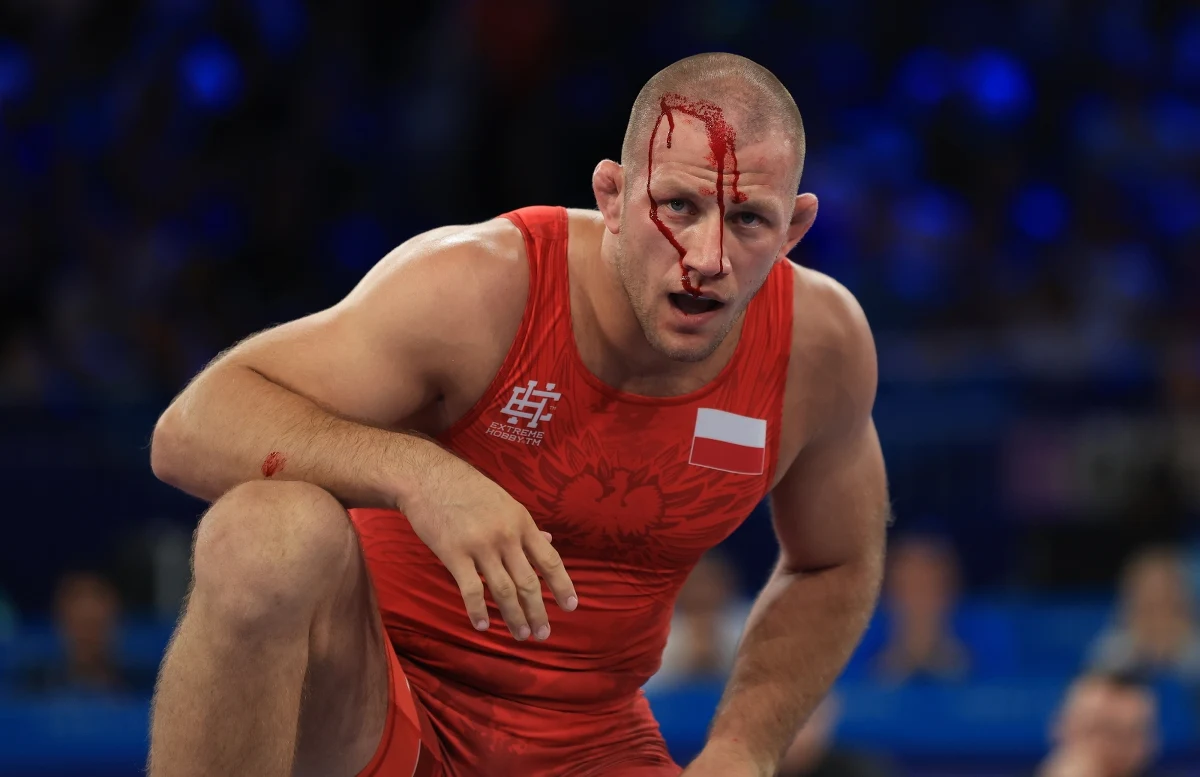 Arkadiusz Kułynycz mimo ambitnej postawy nie zdobył brązowego medalu w zapaśniczej kat. 87 kg w stylu klasycznym. W walce o brąz lepszy był Ukrainiec Żan Bełeniuk, który ma już w dorobku dwa złote medale igrzysk olimpijskich i dwa tytuły mistrza świata. Bełeniuk wygrał z Polakiem 3-1.