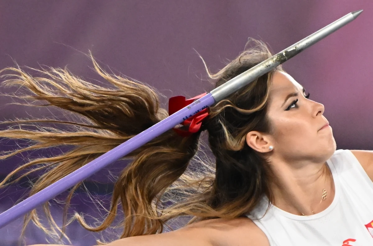 W sobotę wieczorem na Stade de France wicemistrzyni olimpijska Maria Andrejczyk stanie przed szansą na zdobycie drugiego dla Polski medalu w lekkiej atletyce. W eliminacjach rzutu oszczepem uzyskała 65,52, czyli o 95 cm więcej od najlepszej z rywalek - Chorwatki Sary Kolak. Był to też najlepszy rzut Polki w tym sezonie.