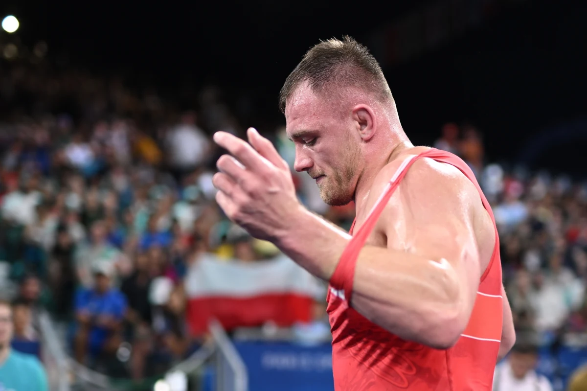 Robert Baran, zapaśnik w stylu wolnym, walczył o brązowy medal na igrzyskach w Paryżu. Zmierzył się z reprezentantem Azerbejdżanu Giorgim Meszwildiszwilim. Niestety, pojedynek przegrał.