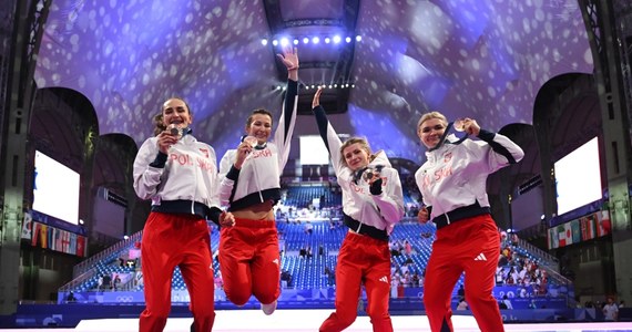 Srebro Darii Pikulik w kolarskiej konkurencji omnium na torze, zdobyte w ostatnim dniu igrzysk, zdecydowanie poprawiło humory polskim kibicom. Był to 10. medal polskiej ekipy na igrzyskach w Paryżu. To słabszy wynik niż 3 lata temu w Tokio, ale zbliżony do wyników na letnich igrzyskach w Rio de Janeiro, Londynie, Pekinie czy Atenach.