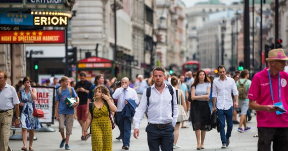 11 i 34-latka zostały ranne w ataku nożownika na Leicester Square w centrum Londynu. Poinformowała o tym londyńska policja metropolitalna. Jak donosi korespondent RMF FM Bogdan Frymorgen, życiu ofiar nie zagraża niebezpieczeństwo. 