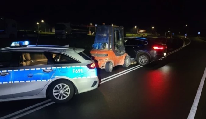 Wziął swoje bmw na widlaka. Teraz jest w poważnych tarapatach