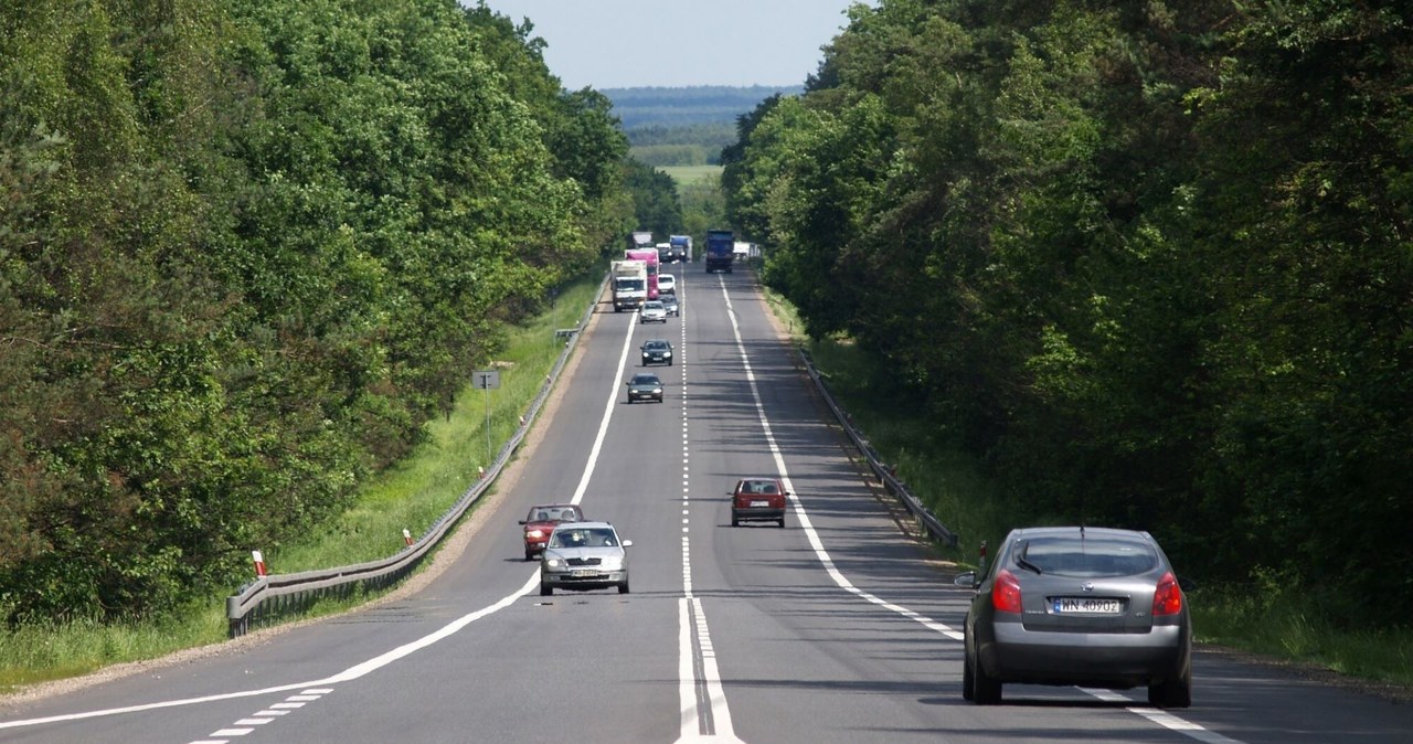 skrót, który, większości, raczej, mówi, Rola, tego, typu, elementów, infrastruktury, drogowej, może, bardzo, ważna, Niestety, od 20 ściśle tajnych polskich dróg. Wyląduje na nich nawet F-16