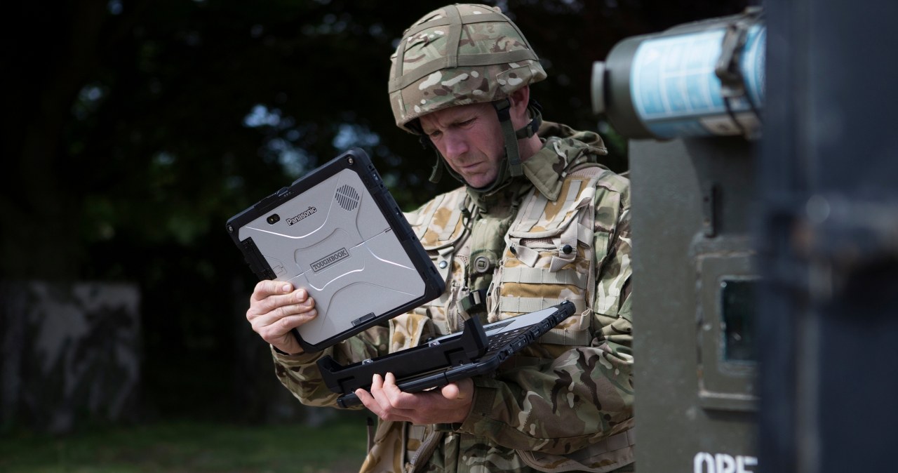 Europejski kraj przygotowuje się do wojny cyfrowej. Jak walczy Polska?