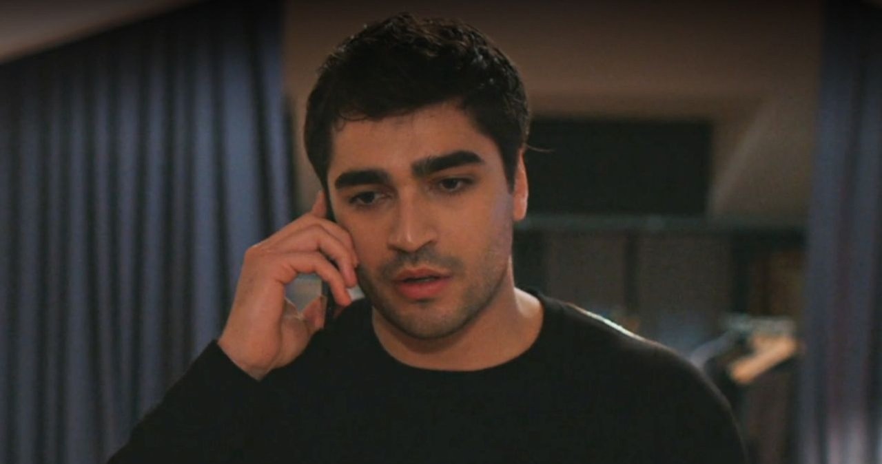 Ferit rozdarty między dwiema kobietami. "Złoty chłopak" wchodzi w nową fazę