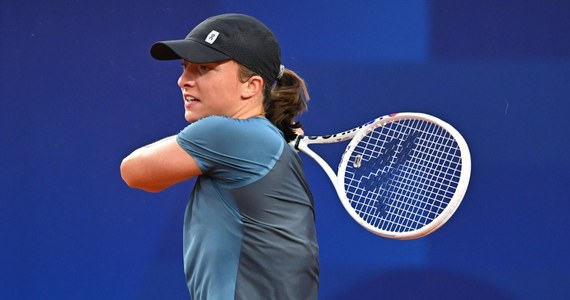 Iga Świątek pokonała Francuzkę Varvarę Grachevą 6:0, 6:7 (8-10), 6:2 w 2. rundzie turnieju tenisistek WTA 1000 na twardych kortach w Cincinnati. Z kolei w 1. rundzie Magdalena Fręch wygrała z Czeszką Marie Bouzkovą 3:6, 6:4, 6:3.