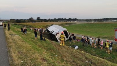 Osiem osób rannych w wypadku na A4. Autokar zderzył się z busem