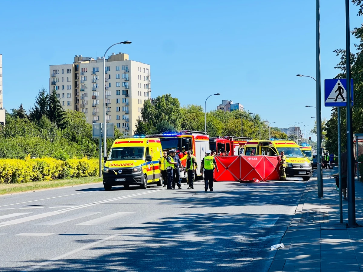 Sąd przychylił się do wniosku prokuratury i zastosował trzymiesięczny areszt dla kierowcy podejrzanego o spowodowanie tragicznego wypadku na ul. Woronicza w Warszawie - poinformował rzecznik Prokuratury Okręgowej w Warszawie prok. Piotr Antoni Skiba. W wypadku zginęły dwie osoby a 8 zostało rannych.