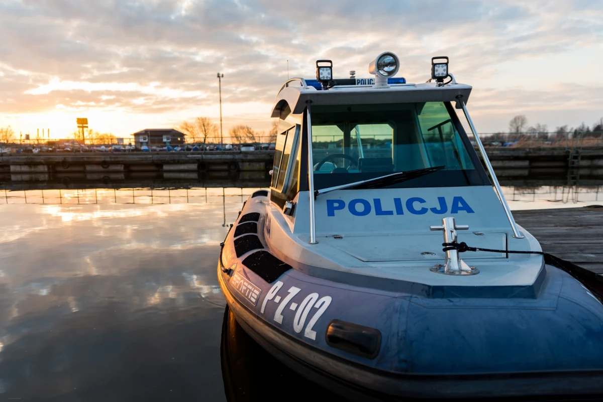Ratownikom Mazurskiego Ochotniczego Pogotowia Ratunkowego udało się zlokalizować łódź, która pod koniec lipca zatonęła w czasie szkwału. Starsze małżeństwo, które nią płynęło - utonęło. Odnaleziono też drugą łódź, która spoczęła na dnie jeziora Niegocin 28 lipca.