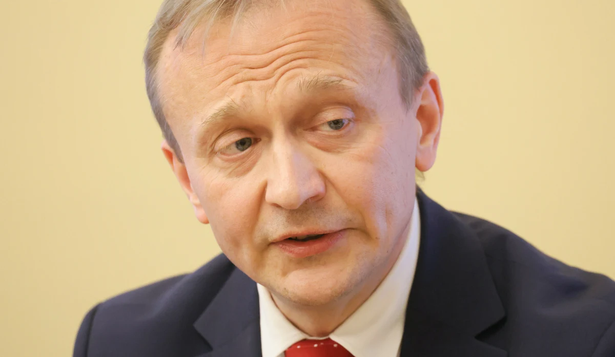 Kancelaria Prezydenta RP poinformowała w piątek, że prezydent Andrzej Duda zgodził się, by Piotr Serafin był polskim kandydatem na komisarza UE.