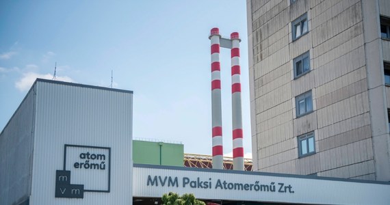 Położona w środkowych Węgrzech Elektrownia Jądrowa Paks zmniejszyła produkcję o 240 MW. Powodem jest wysoka temperatura w Dunaju, która w piątek osiągnęła prawie 30 st. Celsjusza.