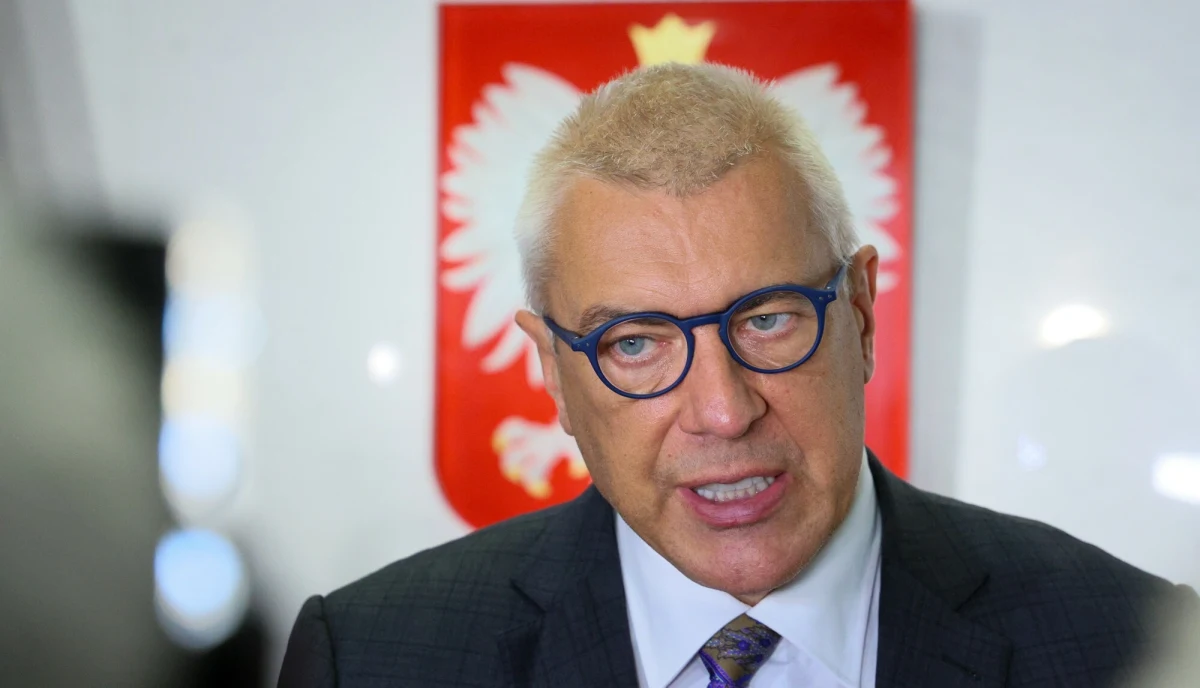 Roman Giertych poinformował, że w nadchodzącym tygodniu zespół ds. rozliczeń PiS złoży zawiadomienie o możliwości popełnienia przestępstwa przez członków zarządu PKOl. Chodzi o podejrzenie wykorzystywania państwowych pieniędzy "w celach prywatnych, niemających nic wspólnego z celami PKOl" - wyjaśnił poseł.