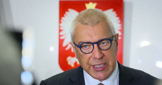 Roman Giertych poinformował, że w nadchodzącym tygodniu zespół ds. rozliczeń PiS złoży zawiadomienie o możliwości popełnienia przestępstwa przez członków zarządu PKOl. Chodzi o podejrzenie wykorzystywania państwowych pieniędzy "w celach prywatnych, niemających nic wspólnego z celami PKOl" - wyjaśnił poseł.