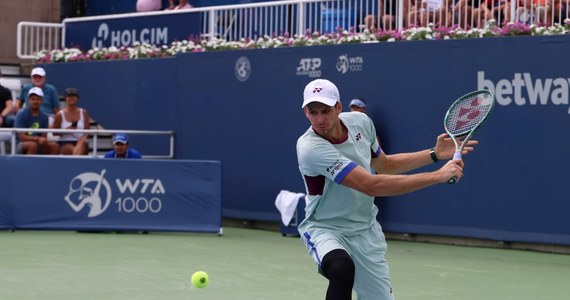 Hubert Hurkacz awansował do ćwierćfinału turnieju ATP na twardych kartach w Cincinnati. Polski tenisista pokonał w trzeciej rundzie Włocha Flavio Cobolliego 6:3, 3:6, 6:1.