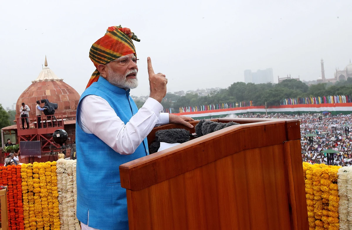 Indyjskie Ministerstwo Spraw Zagranicznych potwierdziło, że premier Indii Narendra Modi odwiedzi wkrótce Polskę i Ukrainę - informuje AFP. Nie ujawniono jednak daty wizyty.