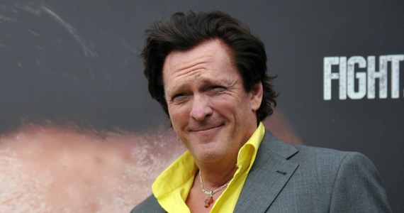 Michael Madsen ma kłopoty. Znany z ról u Quentina Tarantino aktor trafił do aresztu. 66-latek miał zaatakować swoją żonę, a następnie uwięzić ją na terenie ich posiadłości w Los Angeles. Gwiazdor wyszedł na wolność po wpłaceniu kaucji opiewającej na kwotę 20 tys. dolarów.