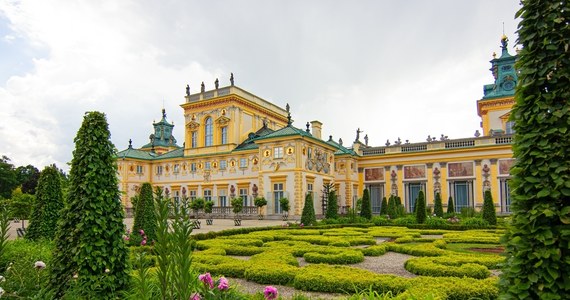 Park wilanowski jest ponownie otwarty. "Prace przy oczyszczaniu terenu cały czas trwają" - poinformowało we wtorek Muzeum Pałacu Króla Jana III Sobieskiego w mediach społecznościowych.