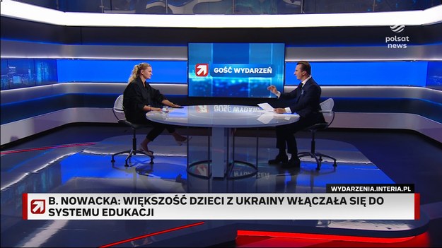 - Drodzy rodzice, nie dajcie się naciągać. Nie ma potrzeby kupować nowych podręczników - zapewniła w "Gościu Wydarzeń" Barbara Nowacka. Minister edukacji wyjaśniła, że w związku z uszczupleniem podstawy programowej "nie ma powodu", by wydawać nowe podręczniki. - Drodzy rodzice, nie dajcie się nabrać. Ja rozumiem, że za tym stoi biznes, ale nie ma to uzasadnienia - podkreśliła.