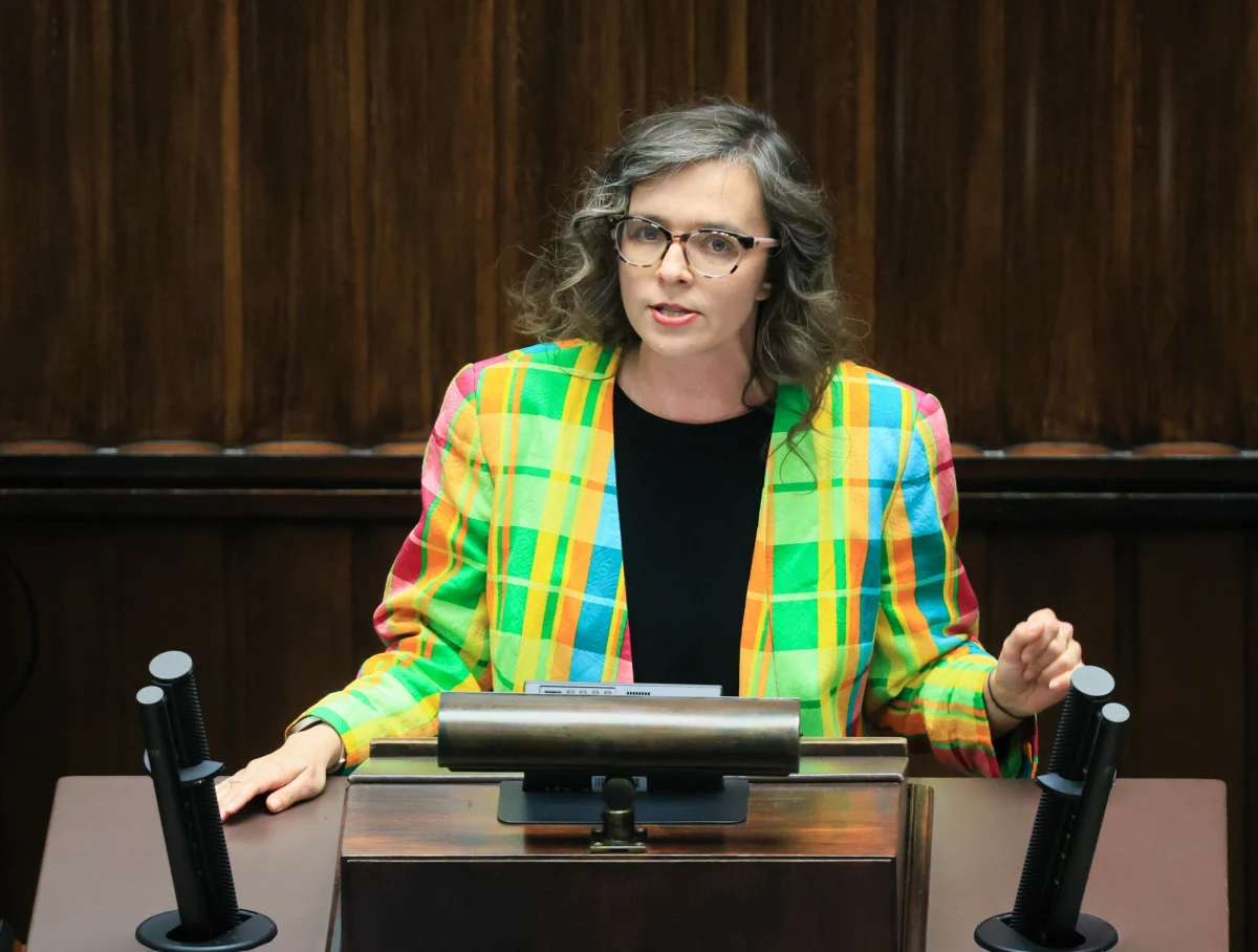 Działaczka Zielonych Klaudia Jachira przyznała, że w tej należącej do Koalicji Obywatelskiej partii toczy się dyskusja o wystawieniu własnego kandydata na prezydenta. Stwierdziła też, że byłaby gotowa podjąć się tego wyzwania.