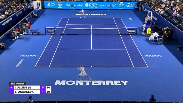 Erika Andreeva podniosła się po przegranym secie i wyeliminowała Amerykankę Danielle Collins z turnieju WTA 500 Monterrey Open w Meksyku.

Rozstawiona z numerem 89 na świecie Rosjanka trzykrotnie straciła swój serwis, a Collins w ciągu pół godziny wygrała pierwszego seta 6:1.

Andreeva zaostrzyła serwis, otworzyła przewagę 3:0 w drugim secie i wygodnie ją wykorzystała, wyrównując stan meczu.

Decydująca partia toczyła się przy serwisie aż do siódmego gema, kiedy to Andreeva dokonała kolejnego przełamania i prowadziła 4-3.

Andreeva utrzymała prowadzenie do 15. gema, a następnie ponownie przełamała podanie, by po godzinie i 52 minutach - gdy zegar wskazywał prawie pierwszą nad ranem czasu lokalnego - zakończyć mecz zwycięstwem 1-6, 6-3, 6-3 w swoim drugim punkcie meczowym.

Źródło: Associated Press