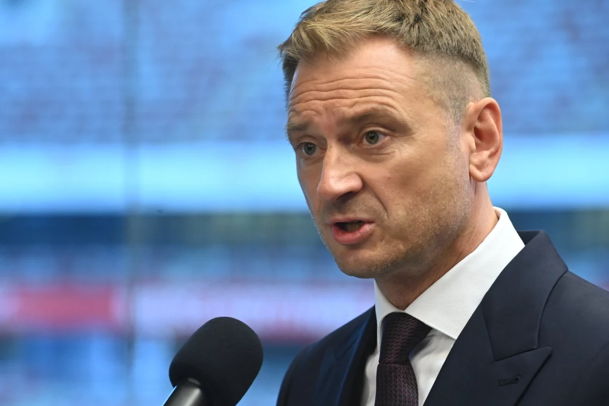 ​Minister sportu i turystyki Sławomir Nitras zwraca się do Najwyższej Izby Kontroli o pilne sprawdzenie działań Polskiego Komitetu Olimpijskiego. "To niedopuszczalne, że na igrzyska jadą działacze związków, a nie ma tam żadnego ich sportowca" - powiedział podczas konferencji na PGE Narodowym.
