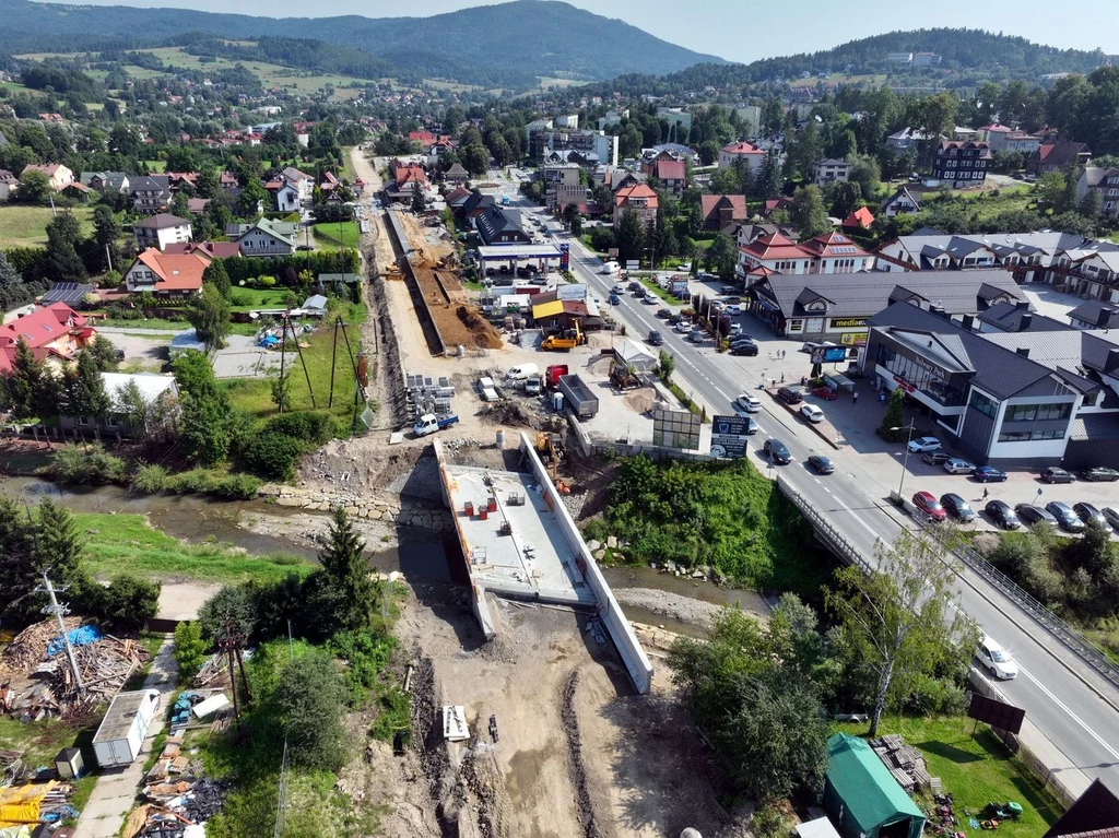 Rozkopane centrum Rabki-Zdroju; zdjęcie z lipca