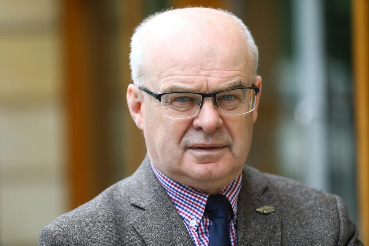 O tym, że Polska armia potrzebuje co najmniej kilku milionów sztuk amunicji, którą możemy wyprodukować lub importować z zagranicy, mówił w rozmowie z Polską Agencją Prasową gen. Waldemar Skrzypczak. Były dowódca Wojsk Lądowych podkreślił, że w razie wojny import tego kluczowego zasobu stanie się niemożliwy.