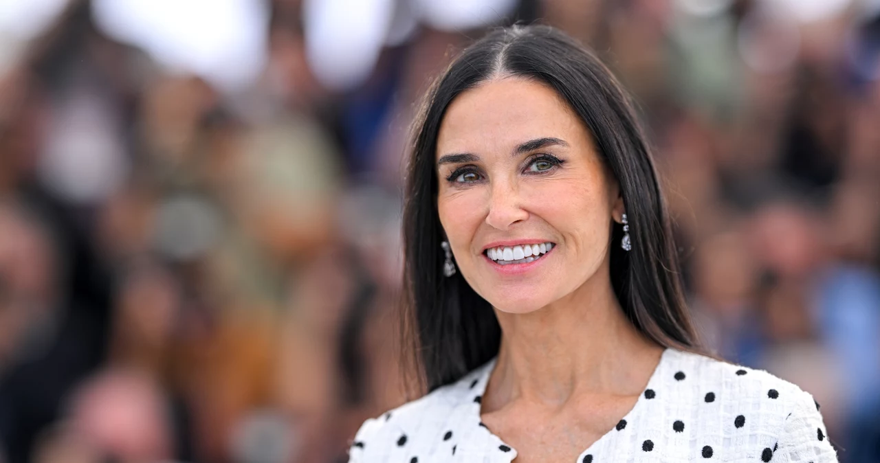  Demi Moore zachwyca figurą na wakacjach w Grecji Jak 61-letnia aktorka dba o swoją sylwetkę?